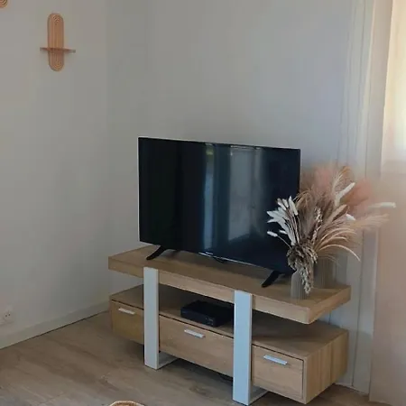 Mara Dea Apartment *